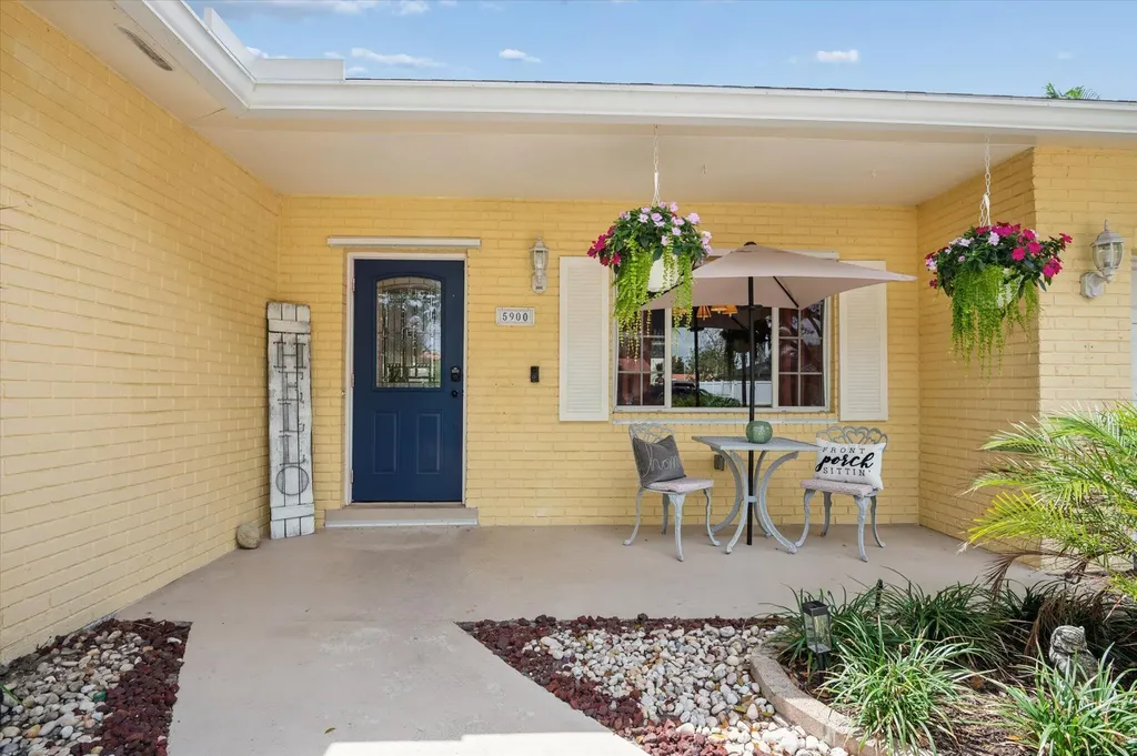 5900 SW 18th Street Plantation FL 33317