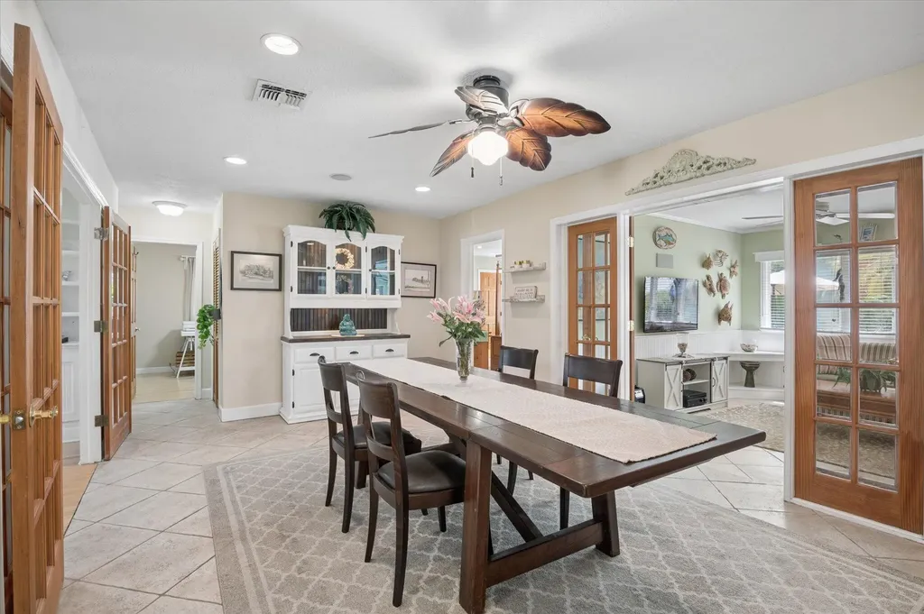5900 SW 18th Street Plantation FL 33317