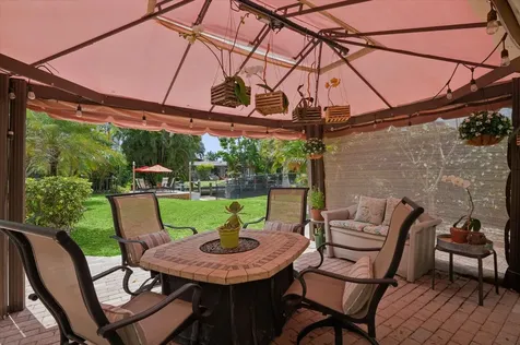 5900 SW 18th Street Plantation FL 33317