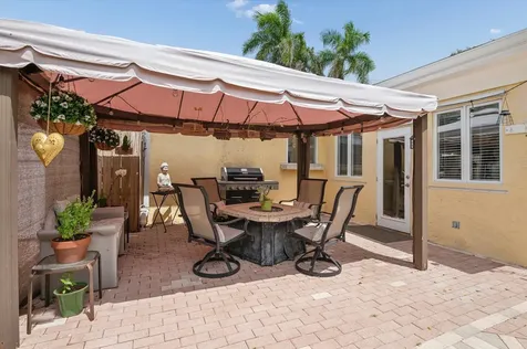 5900 SW 18th Street Plantation FL 33317