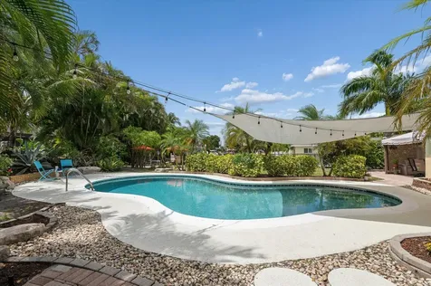 5900 SW 18th Street Plantation FL 33317