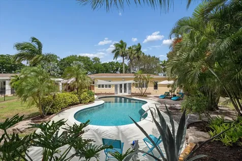5900 SW 18th Street Plantation FL 33317