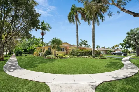5900 SW 18th Street Plantation FL 33317