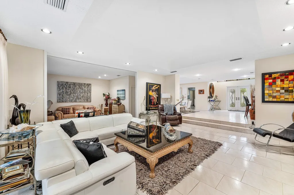 46 Woods Lane Boynton Beach FL 33436