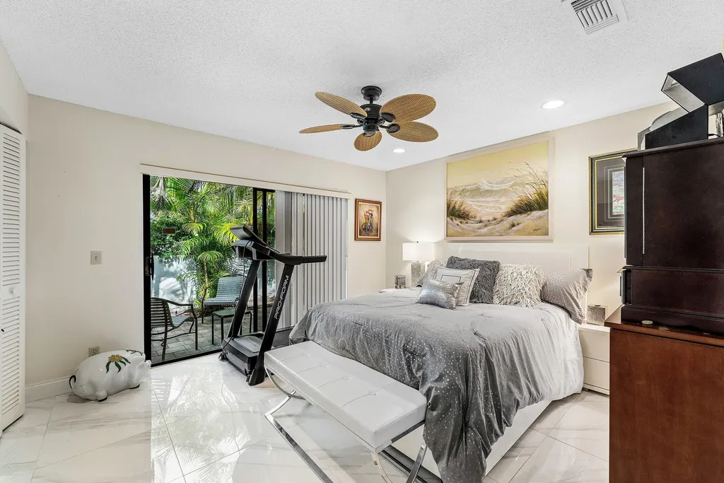 46 Woods Lane Boynton Beach FL 33436