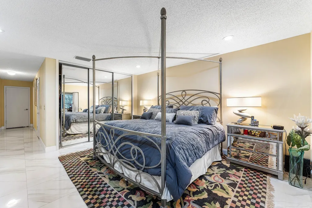 46 Woods Lane Boynton Beach FL 33436