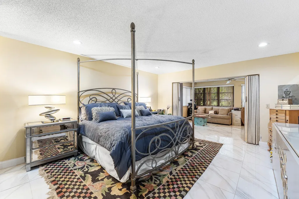 46 Woods Lane Boynton Beach FL 33436