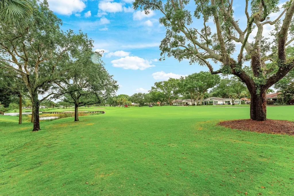 46 Woods Lane Boynton Beach FL 33436