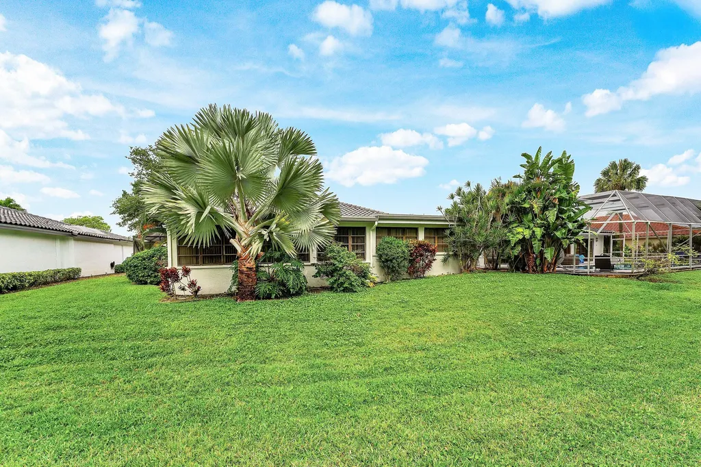 46 Woods Lane Boynton Beach FL 33436