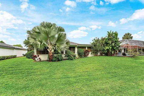 46 Woods Lane Boynton Beach FL 33436