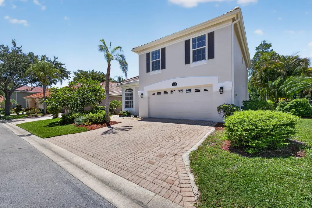 5137 Elpine Way Riviera Beach FL 33418