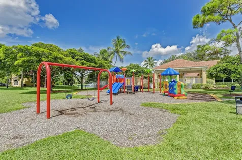 5137 Elpine Way Riviera Beach FL 33418