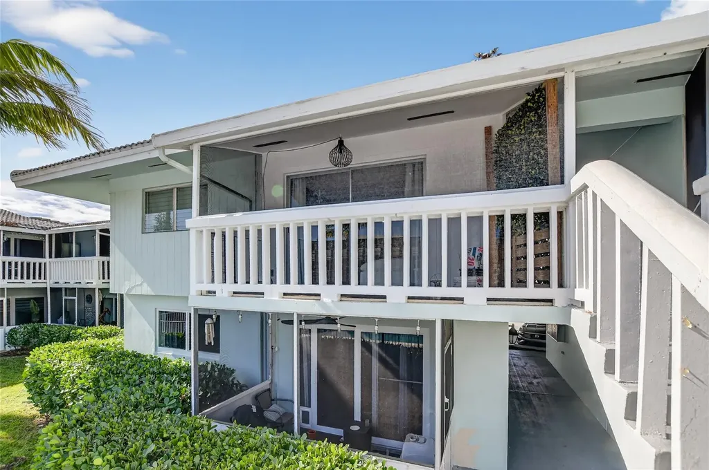 322 N Federal Highway Deerfield Beach FL 33441