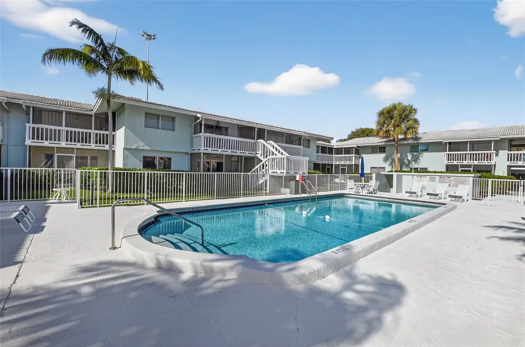 322 N Federal Highway Deerfield Beach FL 33441