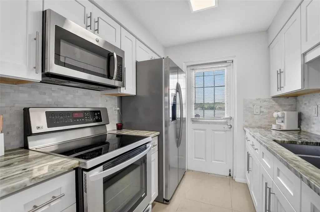 322 N Federal Highway Deerfield Beach FL 33441