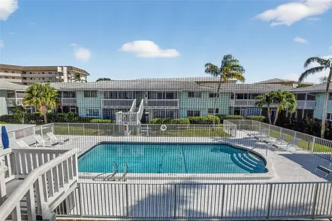 322 N Federal Highway Deerfield Beach FL 33441