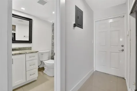 322 N Federal Highway Deerfield Beach FL 33441