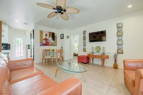 1136 NE 17th Way Fort Lauderdale FL 33304