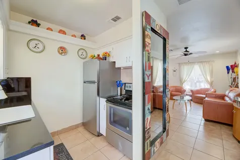 1136 NE 17th Way Fort Lauderdale FL 33304