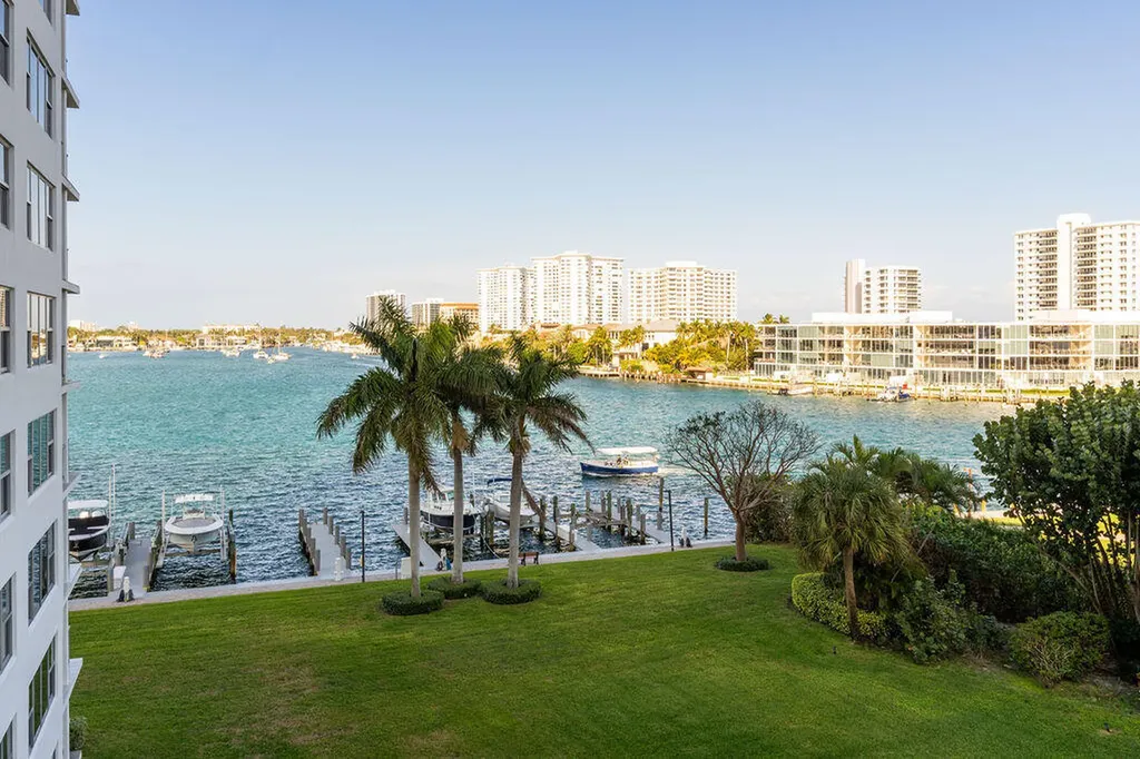 875 E Camino Real Boca Raton FL 33432