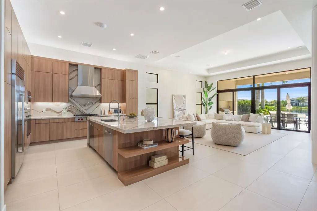 9948 Espresso Manor Boca Raton FL 33496