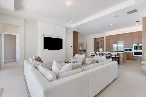 9948 Espresso Manor Boca Raton FL 33496
