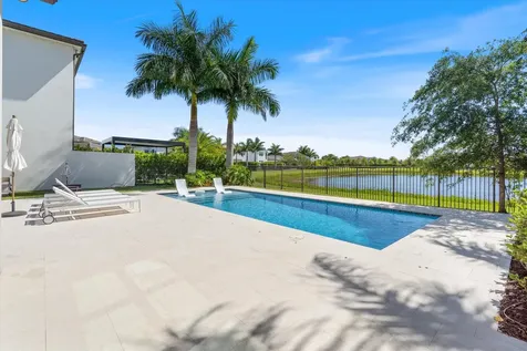9948 Espresso Manor Boca Raton FL 33496