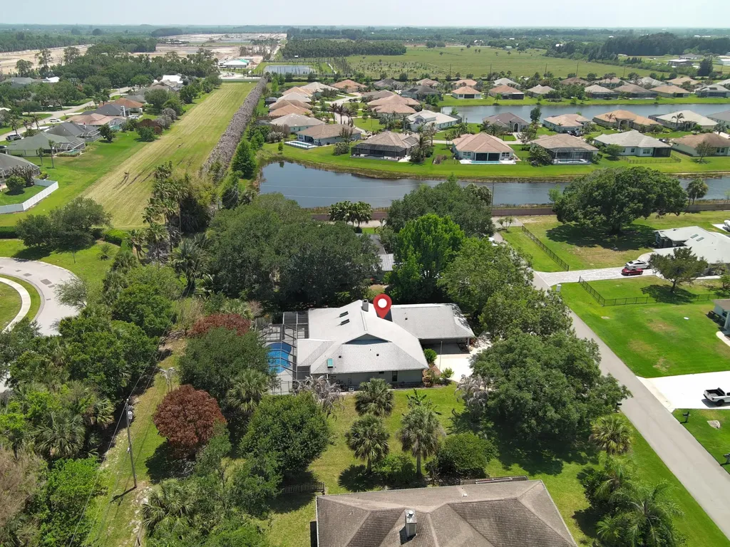 1070 47th Avenue SW Vero Beach FL 32968