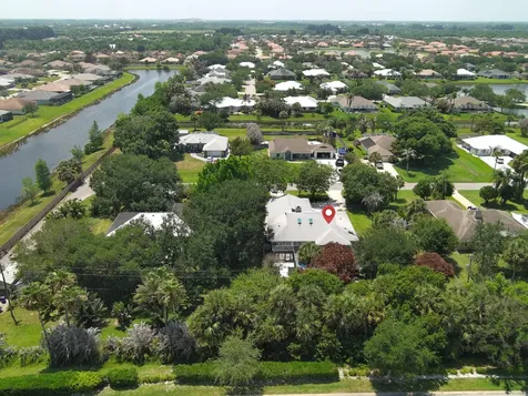 1070 47th Avenue SW Vero Beach FL 32968