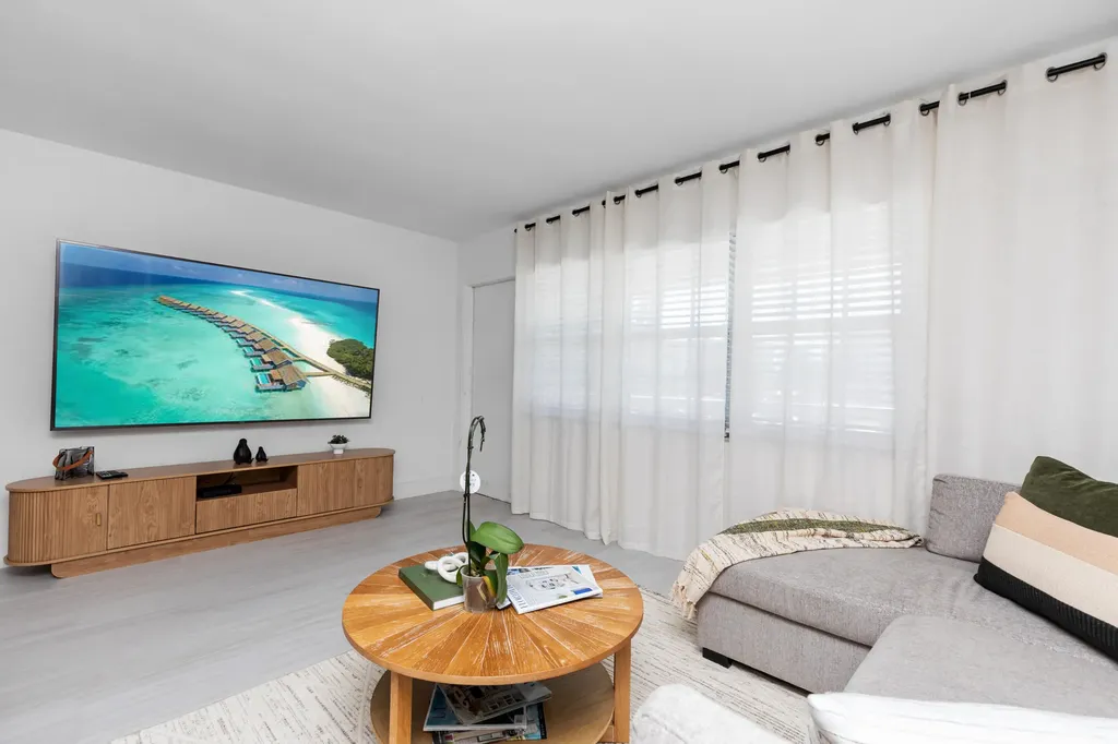 5203 NE 24th Terrace Fort Lauderdale FL 33308