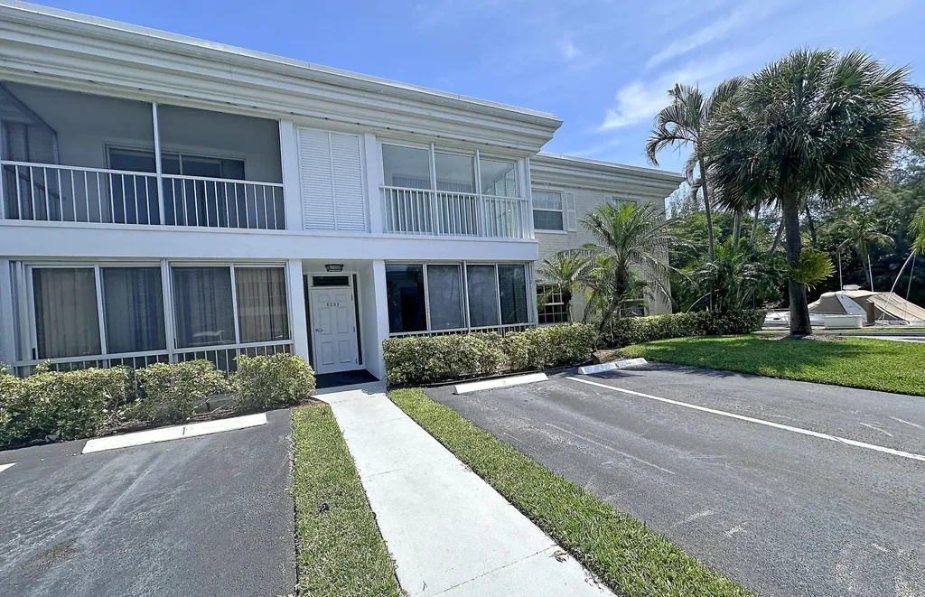 6299 Bay Club Drive Fort Lauderdale FL 33308