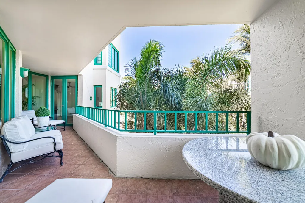 100 SE 5th Avenue Boca Raton FL 33432