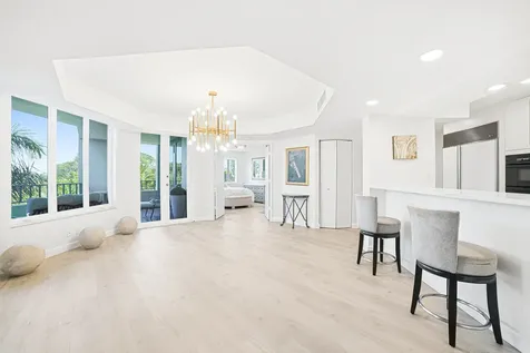 100 SE 5th Avenue Boca Raton FL 33432