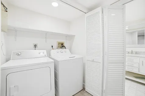 100 SE 5th Avenue Boca Raton FL 33432