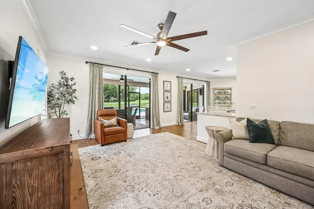 15 Carrick Road Palm Beach Gardens FL 33418