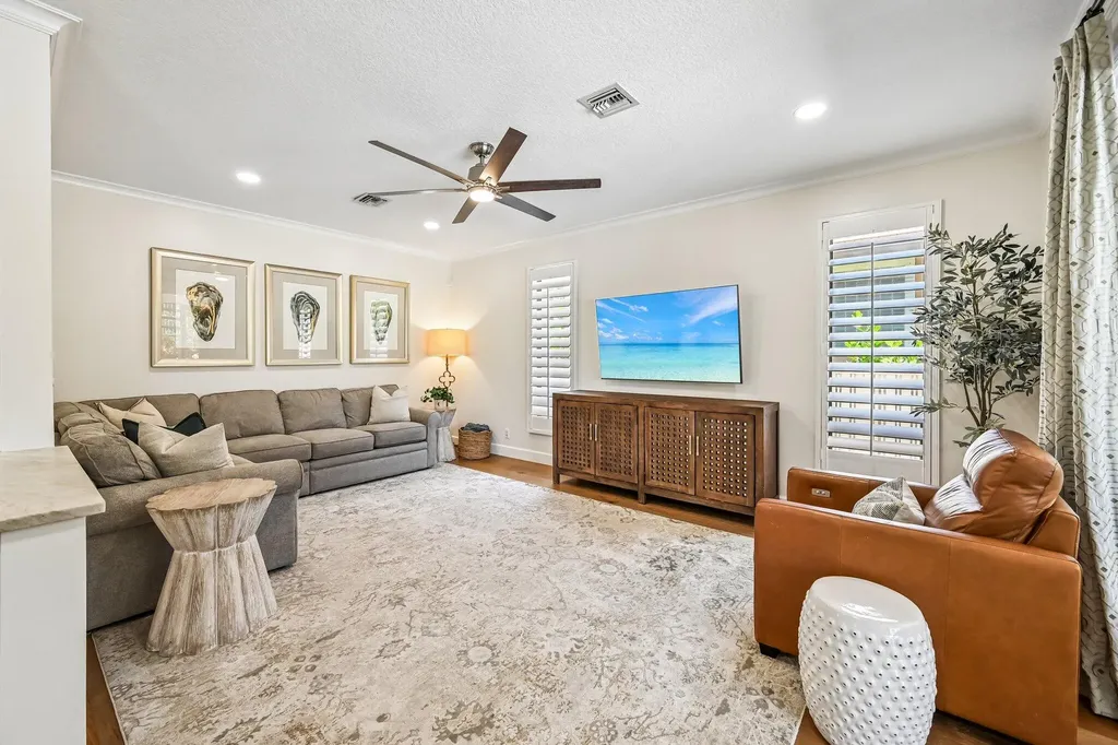 15 Carrick Road Palm Beach Gardens FL 33418