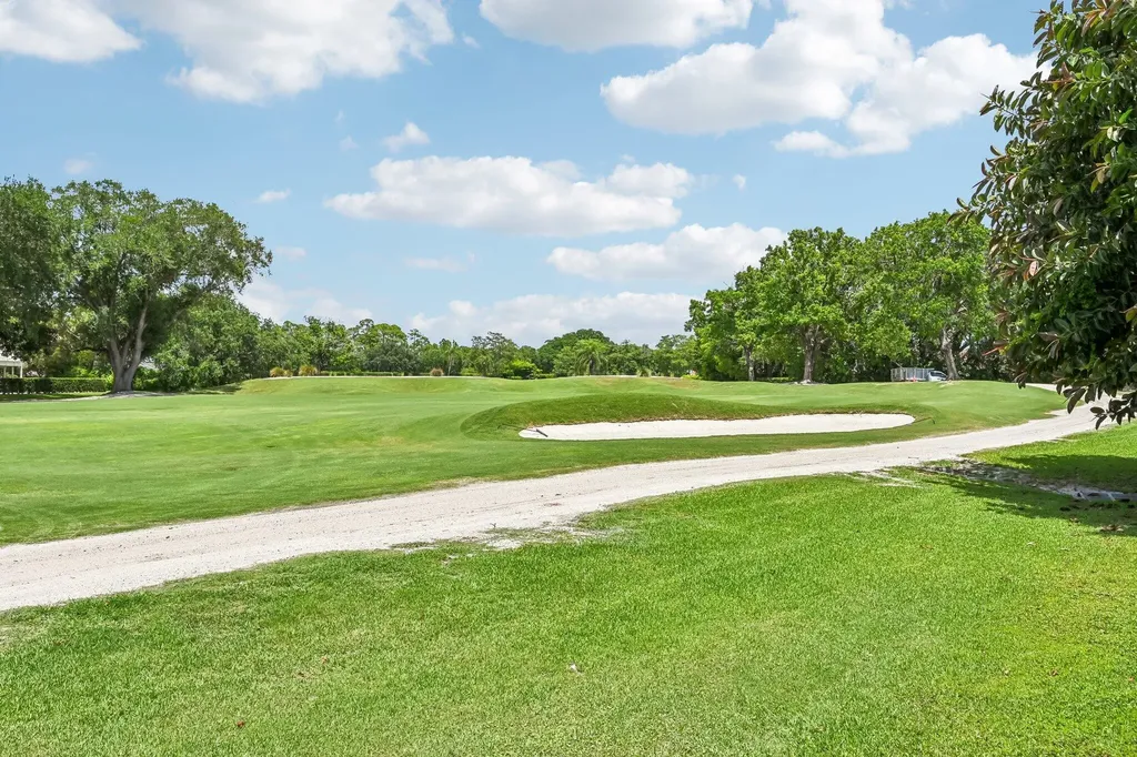 15 Carrick Road Palm Beach Gardens FL 33418