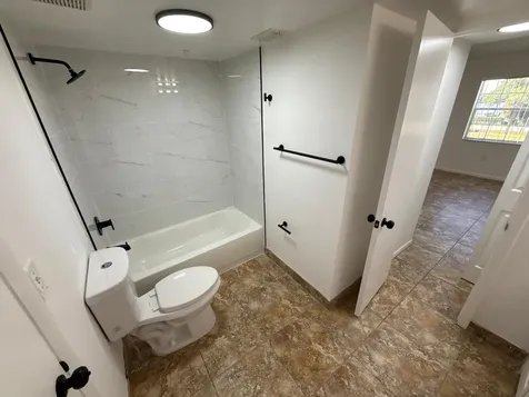 2851 N Oakland Forest Drive Oakland Park FL 33309
