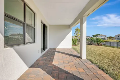6007 SE Skyblue Circle Stuart FL 34997