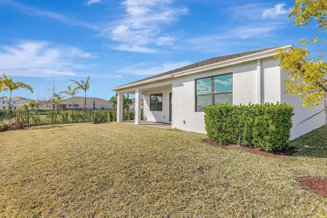 6007 SE Skyblue Circle Stuart FL 34997