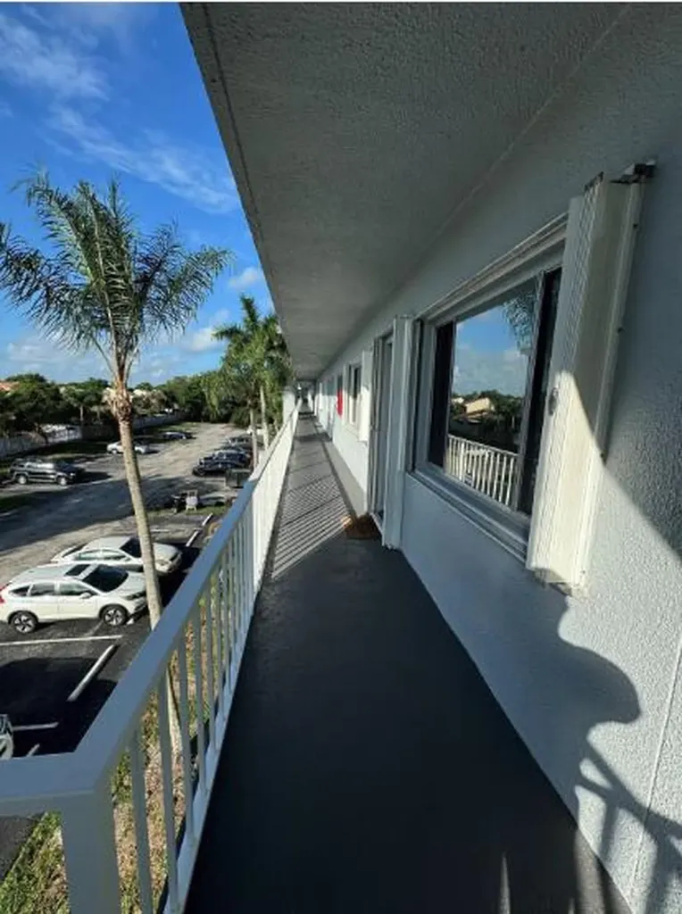 6289 Lear Drive Atlantis FL 33462