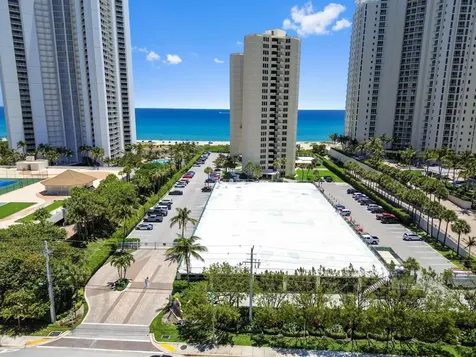 2800 N Ocean Drive Riviera Beach FL 33404