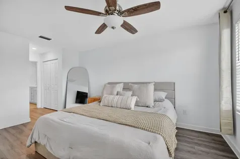 6933 N Harbours Edge Avenue Lake Worth FL 33467