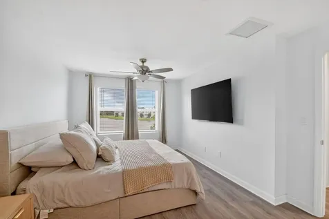 6933 N Harbours Edge Avenue Lake Worth FL 33467