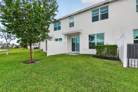 6933 N Harbours Edge Avenue Lake Worth FL 33467