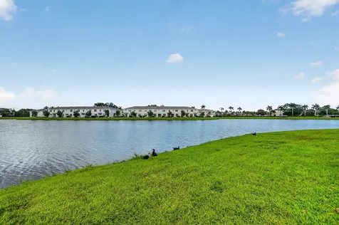 6933 N Harbours Edge Avenue Lake Worth FL 33467