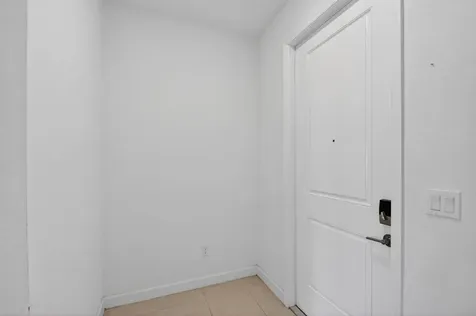 6933 N Harbours Edge Avenue Lake Worth FL 33467