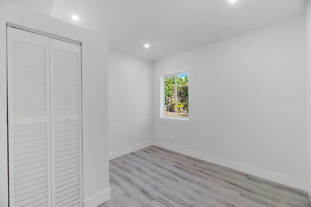 113 SE 8th Avenue Boynton Beach FL 33435