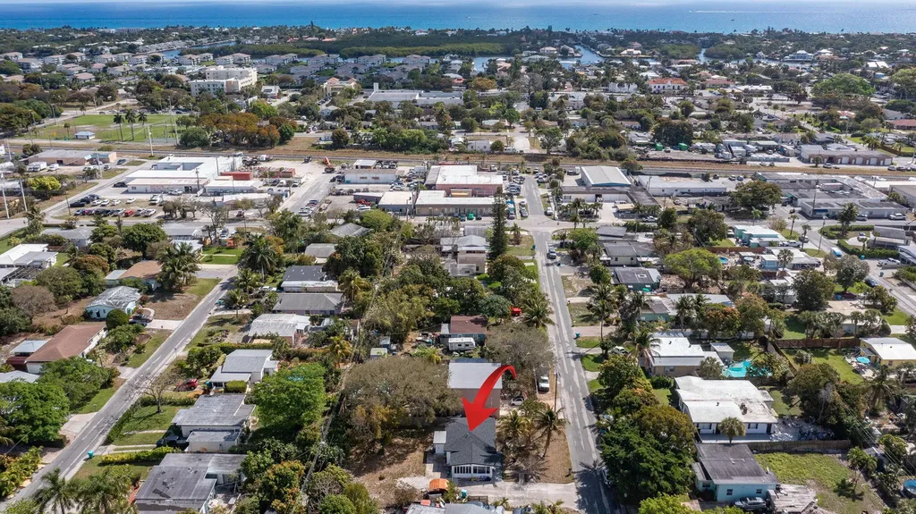 113 SE 8th Avenue Boynton Beach FL 33435