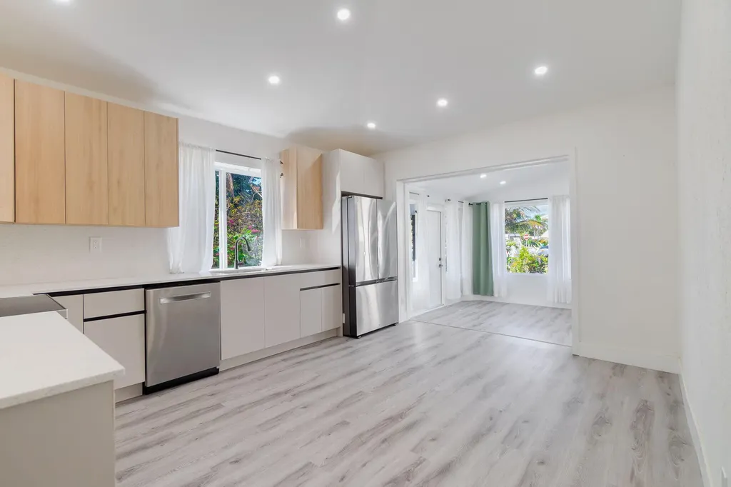113 SE 8th Avenue Boynton Beach FL 33435